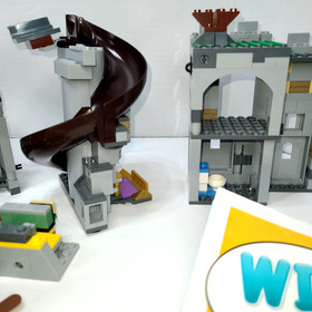 LEGO The Angry Birds Movie: King Pig's Castle (75826) May Be Incomplete