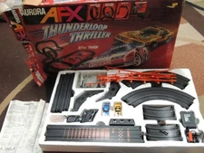 1980s Aurora AFX Tomy Thunder Loop Thriller Race Set w/Both Slot Cars +XTRA READ