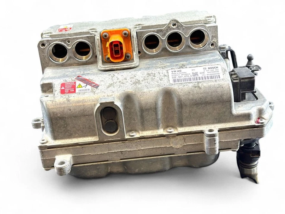 Volkswagen Golf VII 2015 voltage converter inverter 5QE907070D TSL3618 - Image 2 of 4