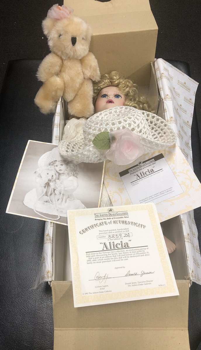 1992 The Ashton-Drake Galleries Alicia Porcelain Doll Victorian