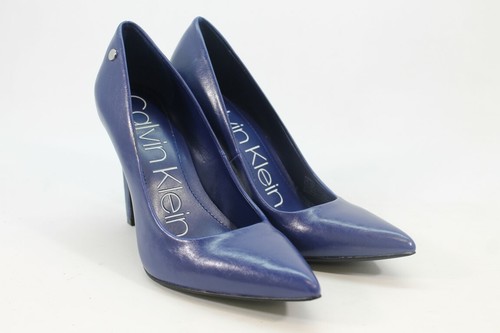 calvin klein brady pump