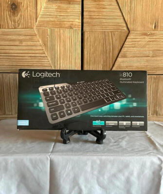 Excellent Condition Logitech K810 Illuminated Bluetooth Wireless Keyboard