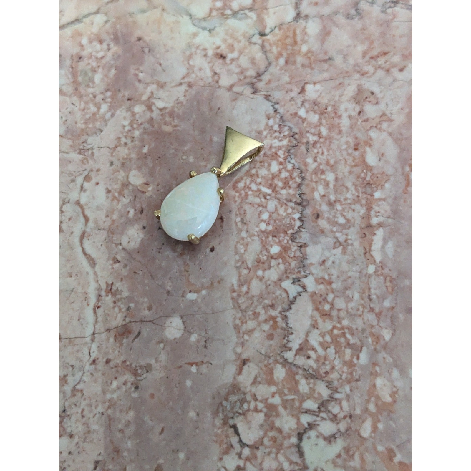 Estate 14k Yellow Gold Teardrop Opal Charm Pendant