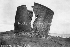 Vfr-44 Cracked Martello Tower, Hythe, Kent. Photo