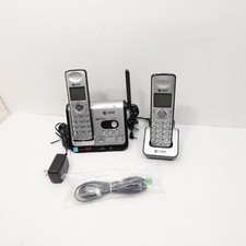 AT T CL82209 DECT 6.0 Digital Answering Machine Base  2 Wireless Handset Phone