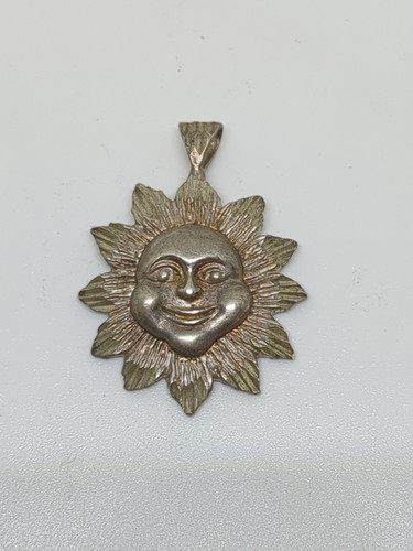 Sterling Silver 925 Smiling Sunflower Pendant