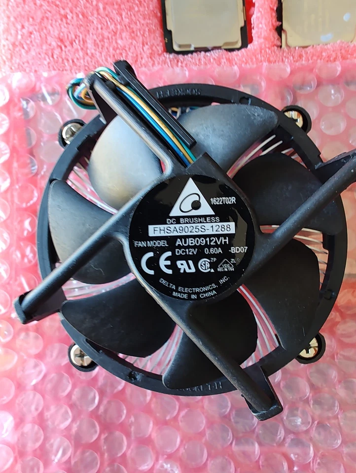 Intel Core i5-4570S - 2.90 GHz Quad-Core (SR14J) Processor +  Fan/Heat Sink - Image 3 of 4