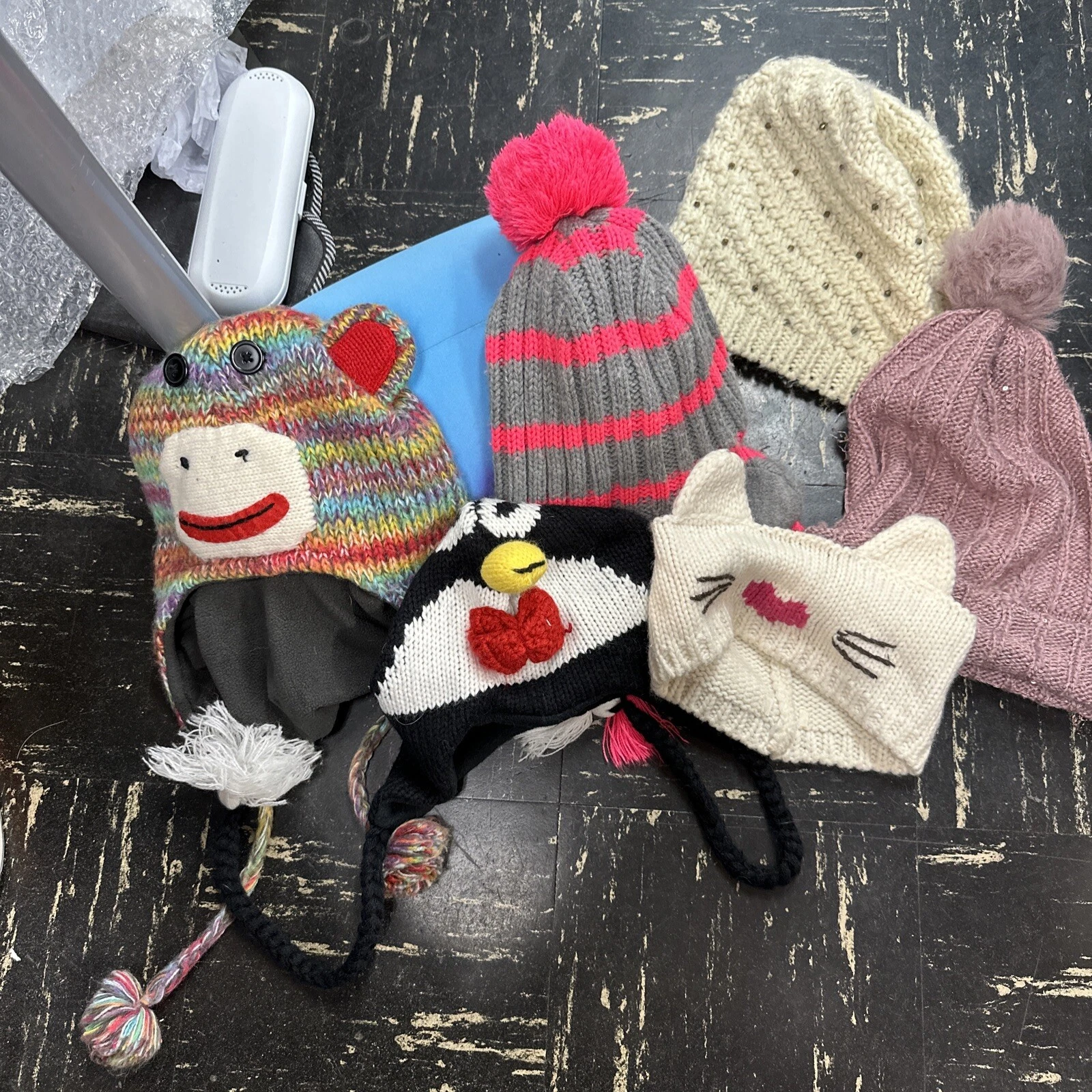 Lot Of 6 Associated Knit Crochet Baby Child Kids Cyclops Monsters Beanie Hat See
