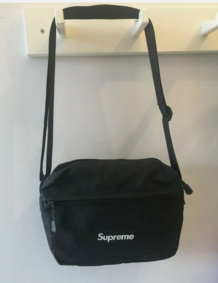 SS11 Supreme Shoulder Messanger Bag Black Cordura fabric large vintage Rare 2011