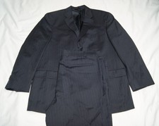 stafford 2 piece super suit men jacket 44R pants 40x30 navy blue w/ pinstripes