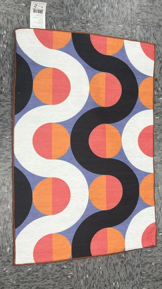 Linon Outdoor Washable Jupiter Orange And Pink 2' X 3' Area Rugs RUGOW2123 - Image 4 of 4