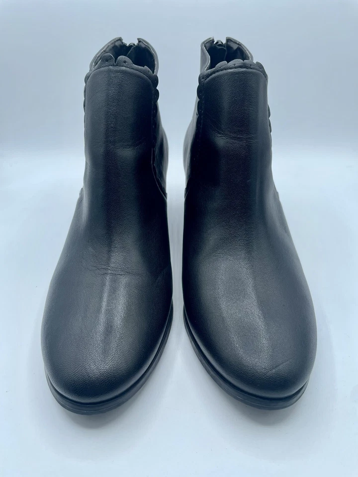 Jack Rogers Women’s Black leather booties With Wedge Heel Size 8.5 - Image 2 of 4