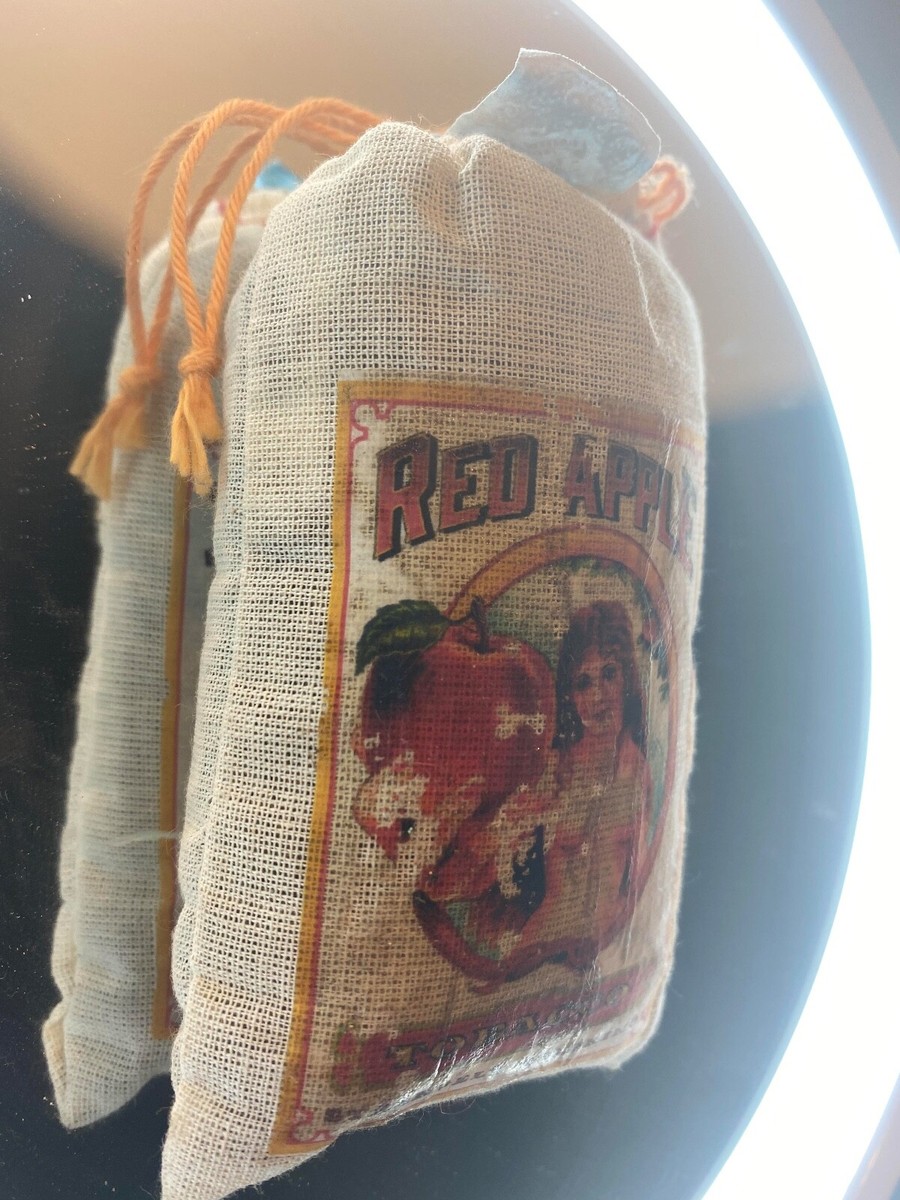 Hateful Eight Red Apple tobacco movie prop