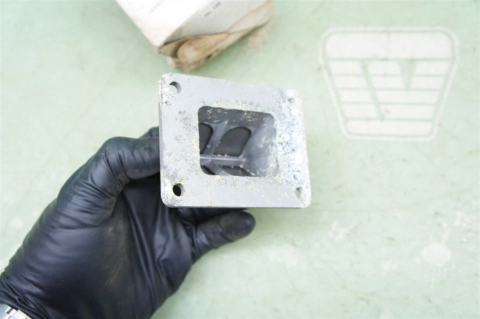 YAMAHA НОВЫЙ 311-13610-01 ТРОСТНИКОВЫЙ КЛАПАН В СБОРЕ RT2 DT2 RT3 YZ125 YZ80 YZ100 MX125 E - Изображение 3 из 4