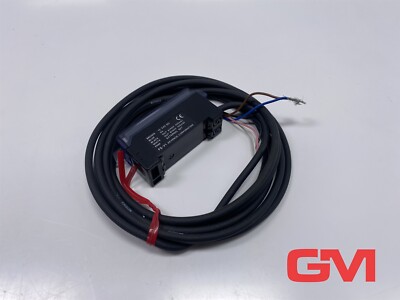 Keyence Lichtleiter-Messverstärker FS-V1 fibre amplifier NPN Haupteinheit 12-24V