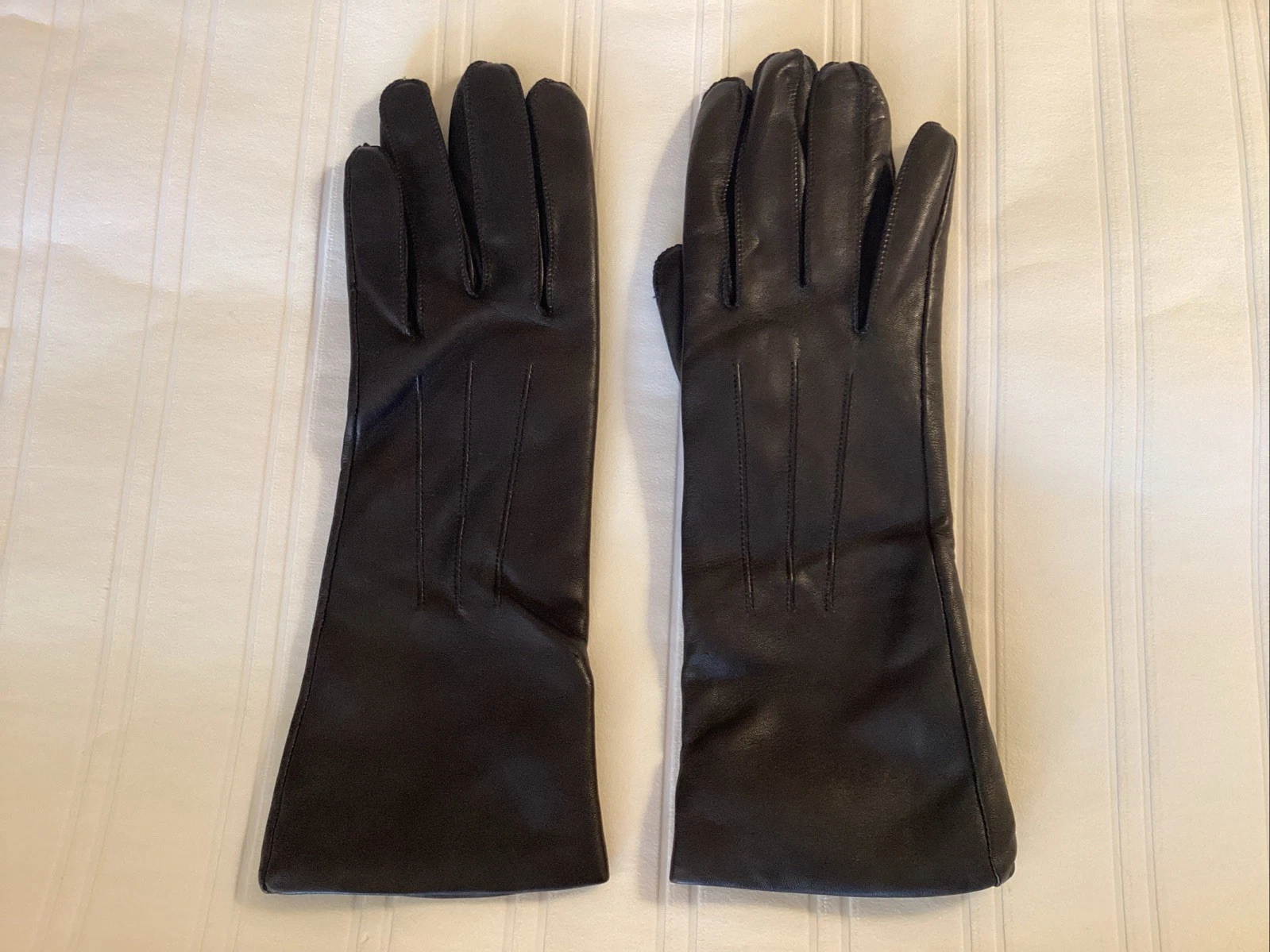 COACH Women's BLACK Leather Gloves - Lined With Cashmere - Size 7