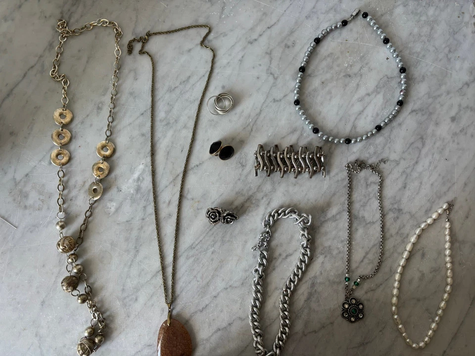 Konvolut von Modeschmuck Ketten,Ringe,Armreifen,10 Teile/Nr.V