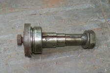 1971 Ford 100 120 Jacobsen 42" Lawn Tractor Mower Deck Spindle Shaft