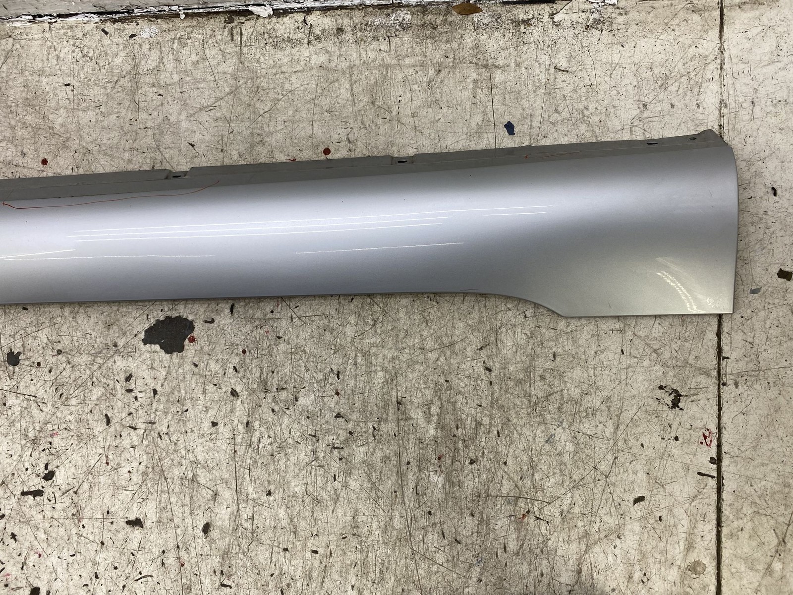 2014-2019 BENTLEY FLYING SPUR OEM RIGHT SIDE LOWER SKIRT ROCKER MOLDING PANEL