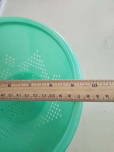 Vintage Tupperware Classic Colander Strainer Bowl Jadeite Green USA 9.5" ¿ - Picture 6 of 7