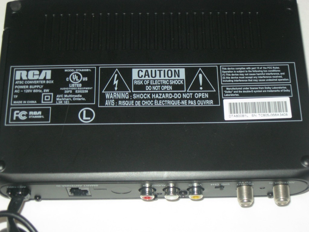 RCA model DTA 800B1 (ac) Digital/Analog signal pass through TV