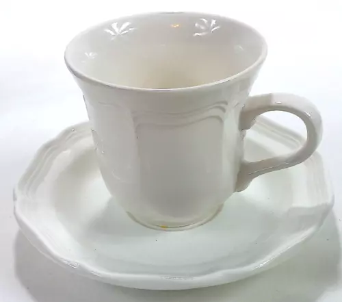 1 X Mikasa FRENCH COUNTRYSIDE F9000 White Set Of Tea Cup and Saucer VGC