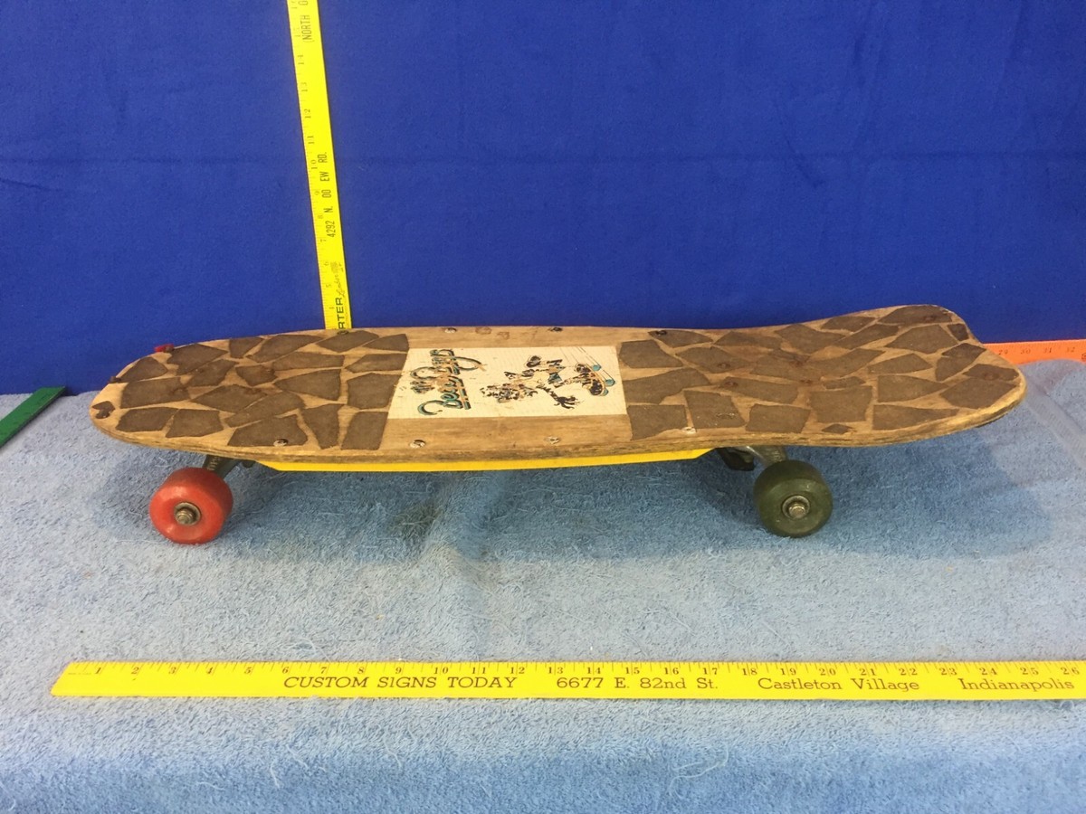 Valterra 1987 Beach Boys Vintage Skateboard NEEDS SOME TLC