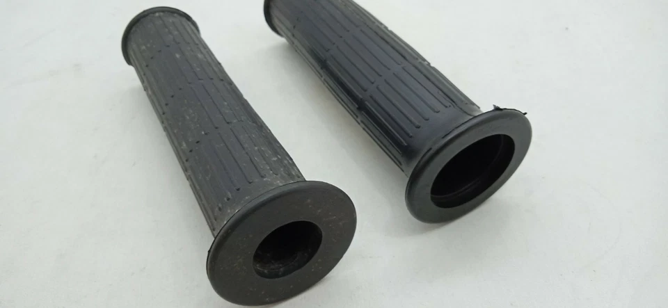 Empuñadura de mango L/R Honda CB100 CB125 CL100 CL125 CA160 CA175 S65 S90 CT90 CL90 CL70 Foto 3 de 4