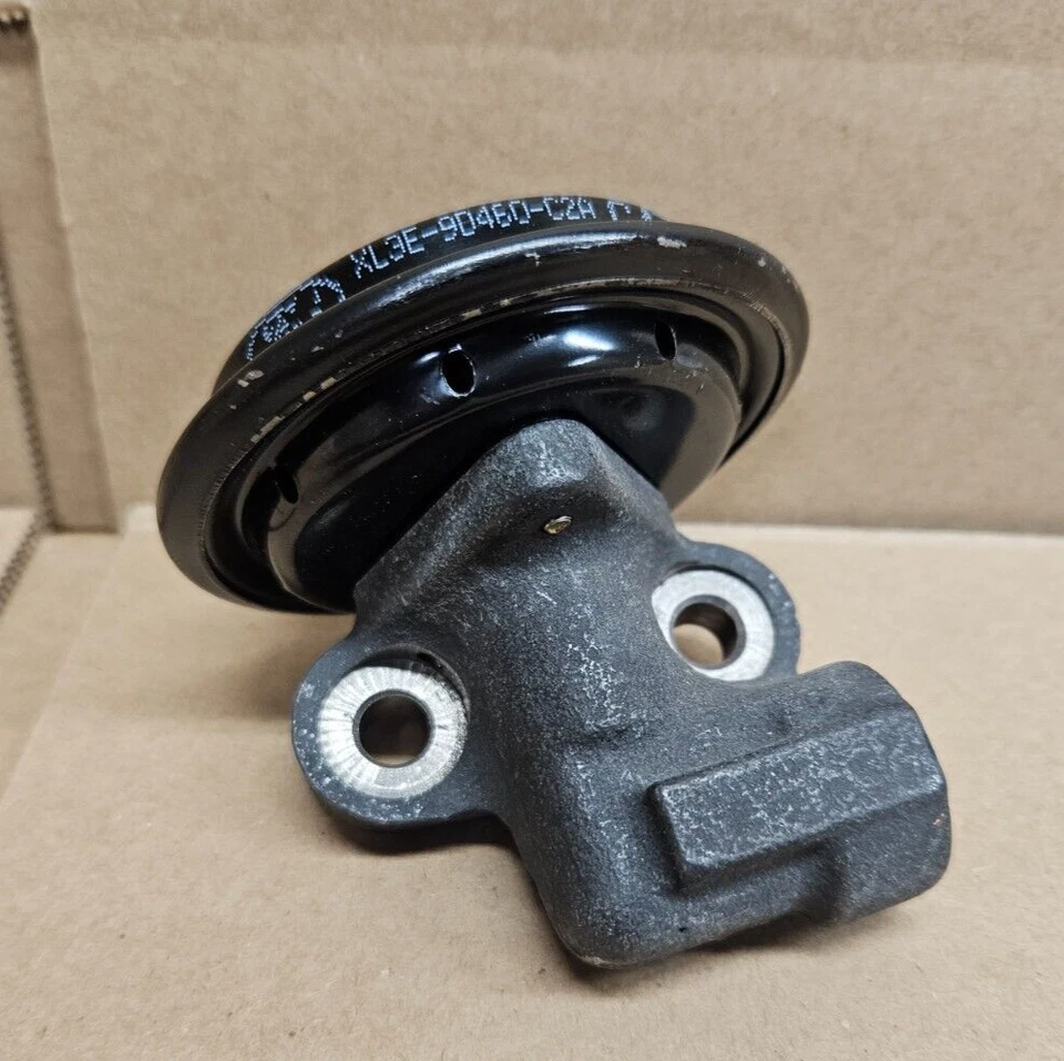 Válvula OEM FORD EGR compatible con F150 F250 Expedition Mustang XL3E-9D475-D2A Foto 3 de 4