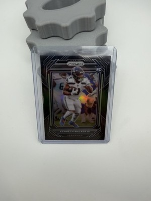 Kenneth Walker 2022 Chronicles Prizm Black Football Numbered 10/49