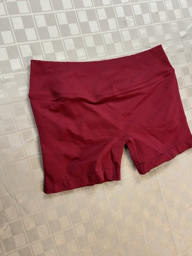Activewear | Large | Scarlet Red | Booty Scrunch 4.5” Yoga Gym Shorts