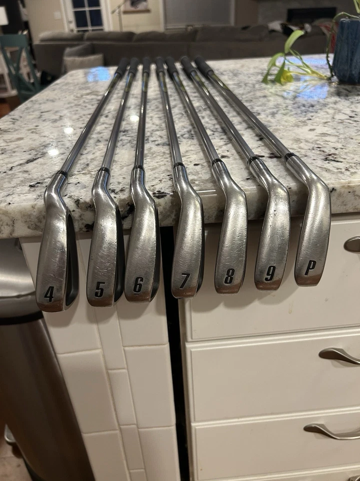 King Cobra 3100 I/H Iron Set 4-PW Aldila NV-HL 70 Graphite Shaft Reg Flex - Image 4 of 4