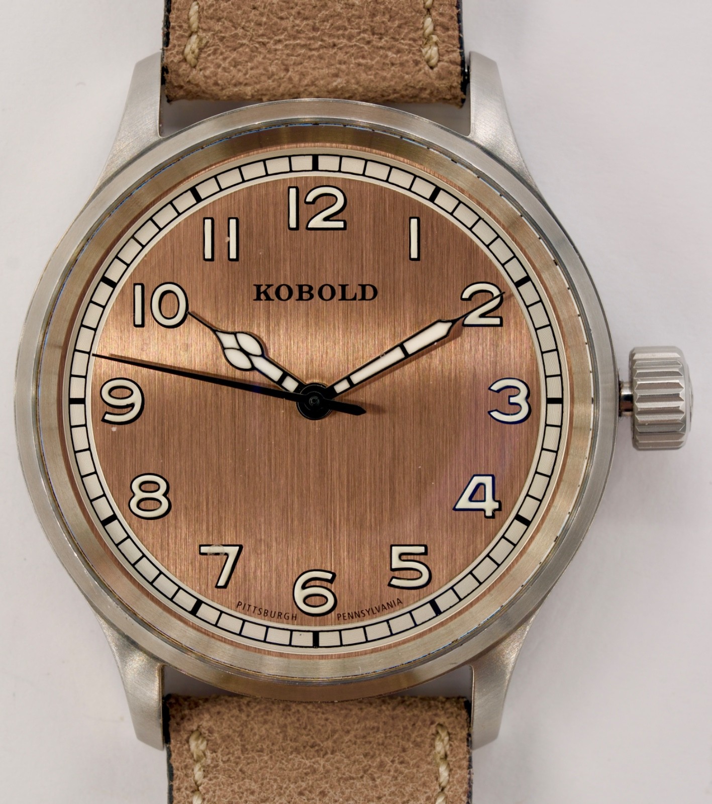 KOBOLD, Sir Ernest Shackleton,Automatic with 3 straps & Travel Case.  Mint.