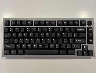 Qwertykeys QK75 Mechanical Keyboard W/Everglide aqua kings Switches PBT - Silver