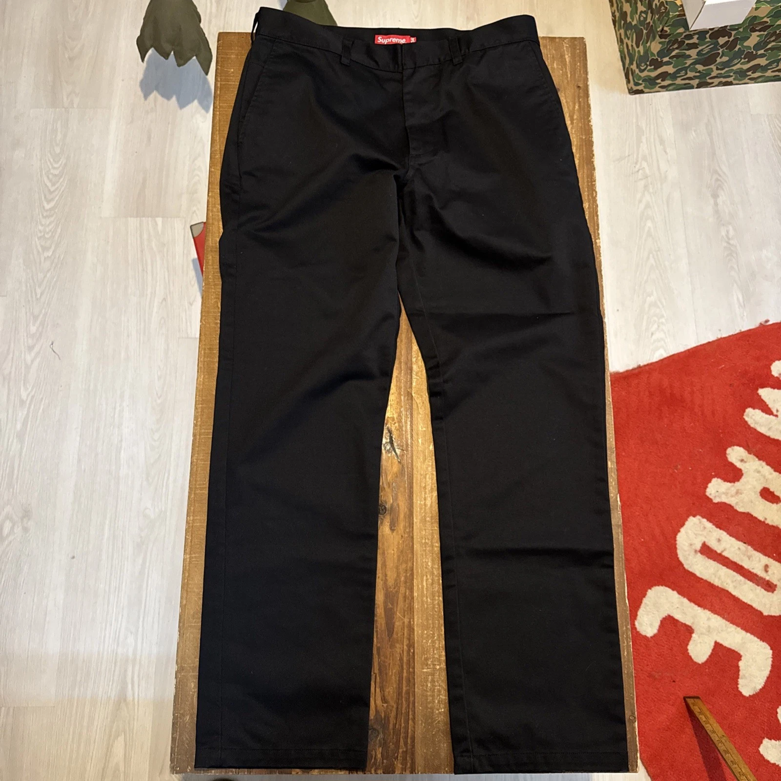 Pantalon de travail Supreme New York taille 34 pantalon chino noir poches boutonnées