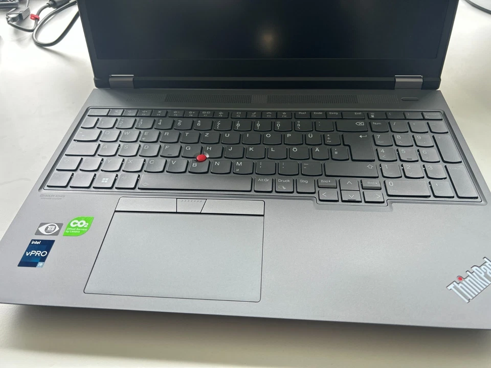 Lenovo ThinkPad P16 Gen 1, 32 GB Ram,  i9, 1  TB SSD, Gebrauchtgerät 01077, Foto 4 von 5