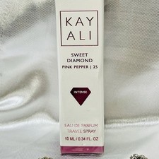 Sweet Diamond Pink Pepper 25 Kayali Fragrances 香水 - 2021年のユニ
