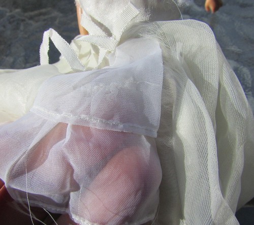 Vintage Barbie Brides Dream Wedding Clothing #947 1963 Dress Veil Bouquet - Picture 4 of 12