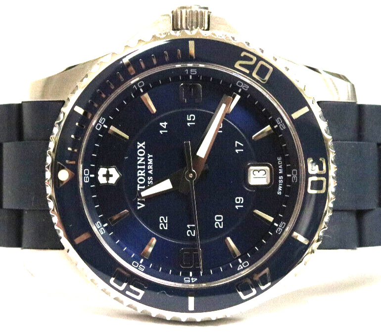 New Victorinox Swiss Army Maverick Large Quartz Blue Dial Men's