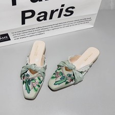 Women Slippers Summer New Chinese Style Embroidery Square Toe Flats New Slippers