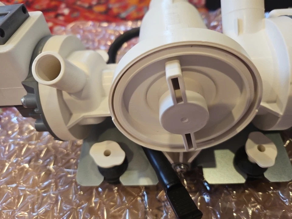 ☆ GENUINE ☆ W11458345 W10918608 W11316609 W11319789 OEM WHIRLPOOL Drain Pump B95 - Image 4 of 4