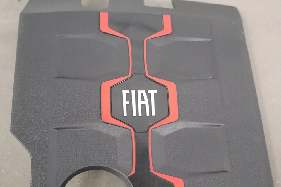 17-18 Fiat 124 Spider Abarth 1.4L Multiair Turbocharged Engine Cover Foto 3 de 4