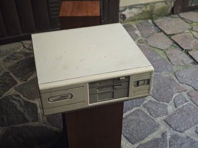 Compact Computer Vintage 386s Unikat bei Ebay ungetestet Amiga Commodore Style
