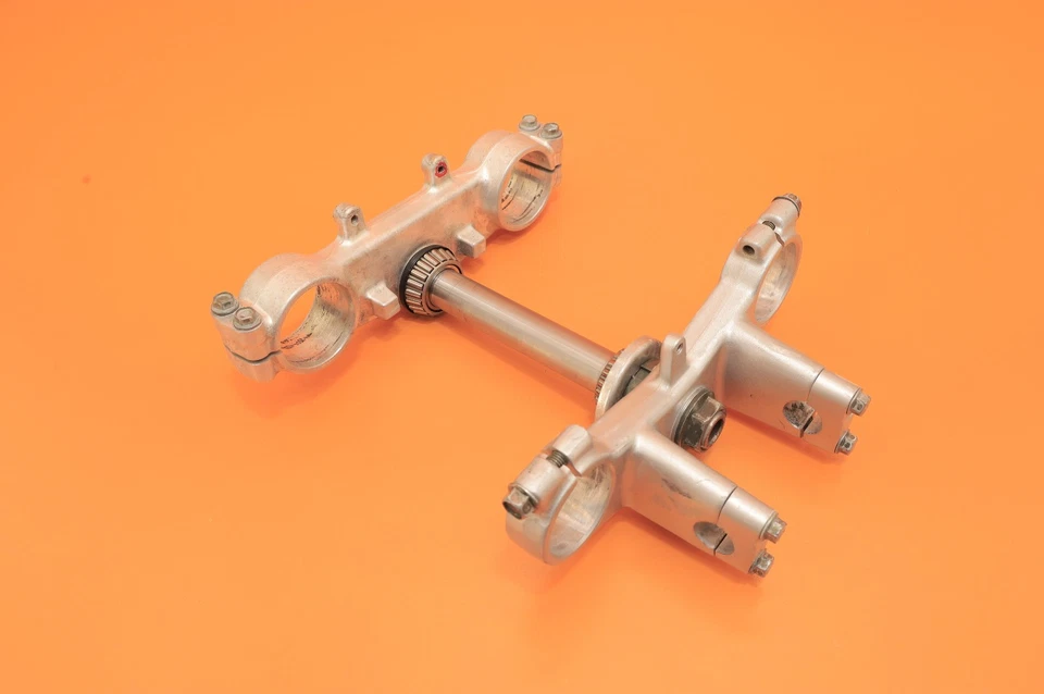 2006 02-14 YZ85 YZ 85 OEM Juego de abrazaderas de árbol triple vástago de dirección horquilla soporte corona Foto 4 de 4