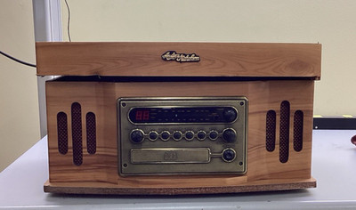 Anders Nicholson MTGA05 — AM/FM Radio + Cassette + CD + Turntable