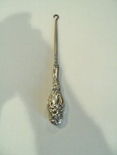 ORNATE AMERICAN ART NOUVEAU PERIOD STERLING SILVER SHOE / BUTTON HOOK