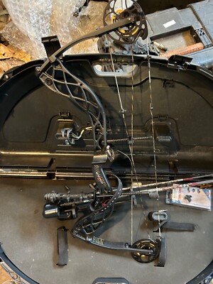  Bowtech Carbon Icon right hand used