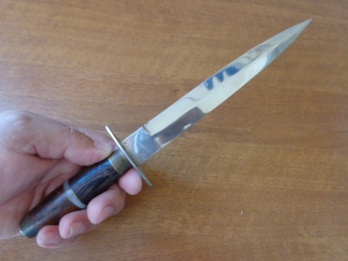 VTG VERY RARE SPAIN SPANISH NAVAJA J.J. MARTINEZ SANTA CRUZ INOX DAGGER KNIFE - Picture 2 of 11