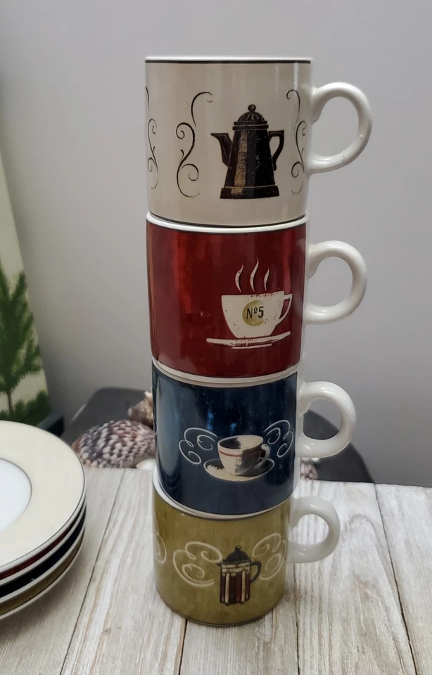 ¡Juego de 4 tazas y platillos de café Demitasse Sakura descontinuado! Foto 2 de 4