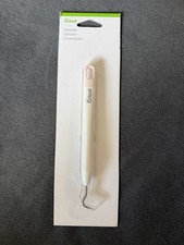 Cricut Weeder Tool in White with Blush Accent